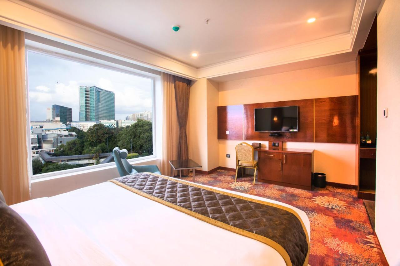 Kingston Hotel Bangalore Luaran gambar