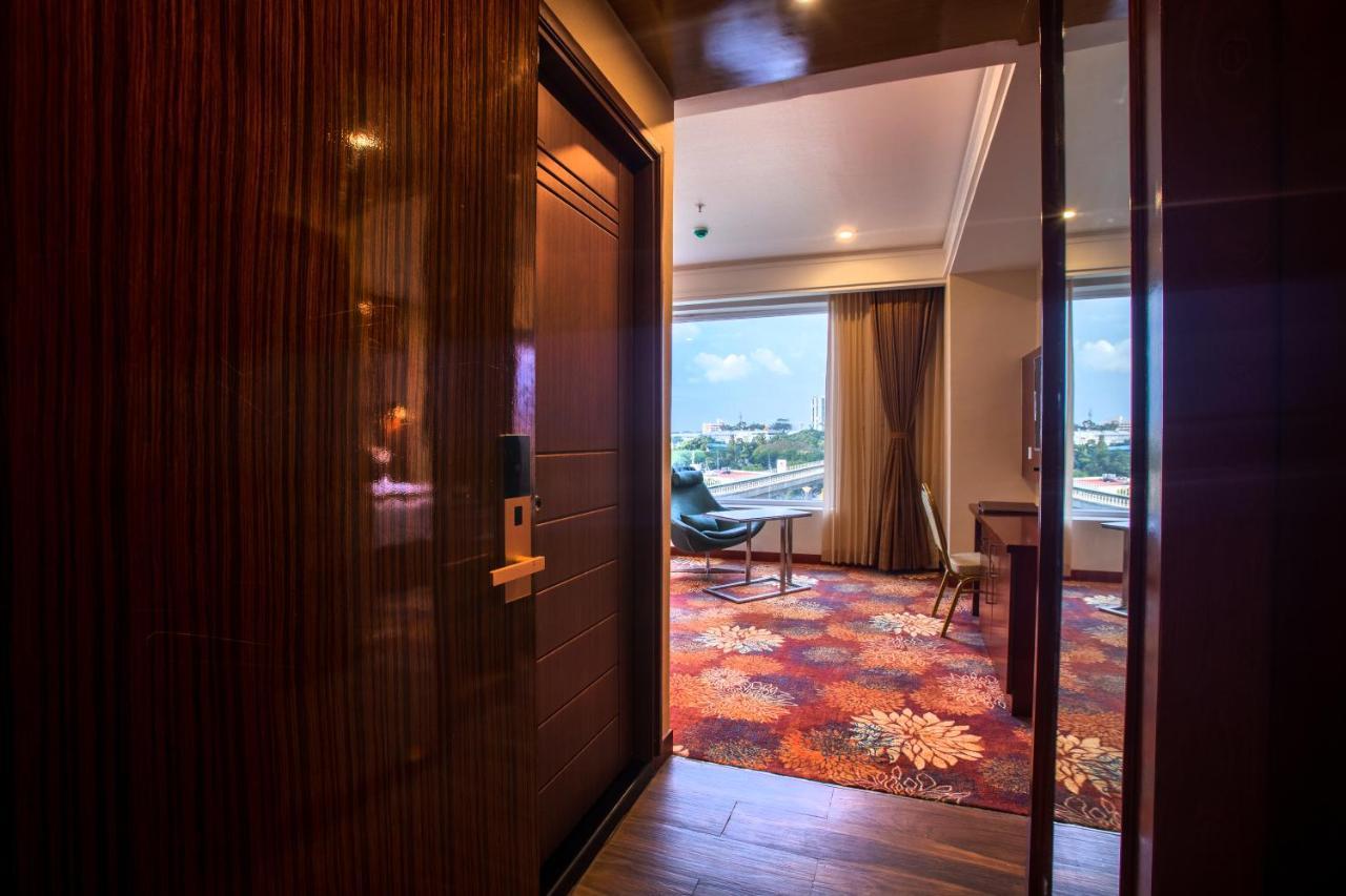Kingston Hotel Bangalore Luaran gambar