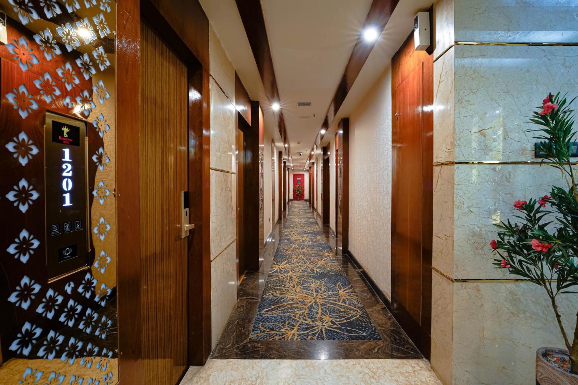 Kingston Hotel Bangalore Luaran gambar