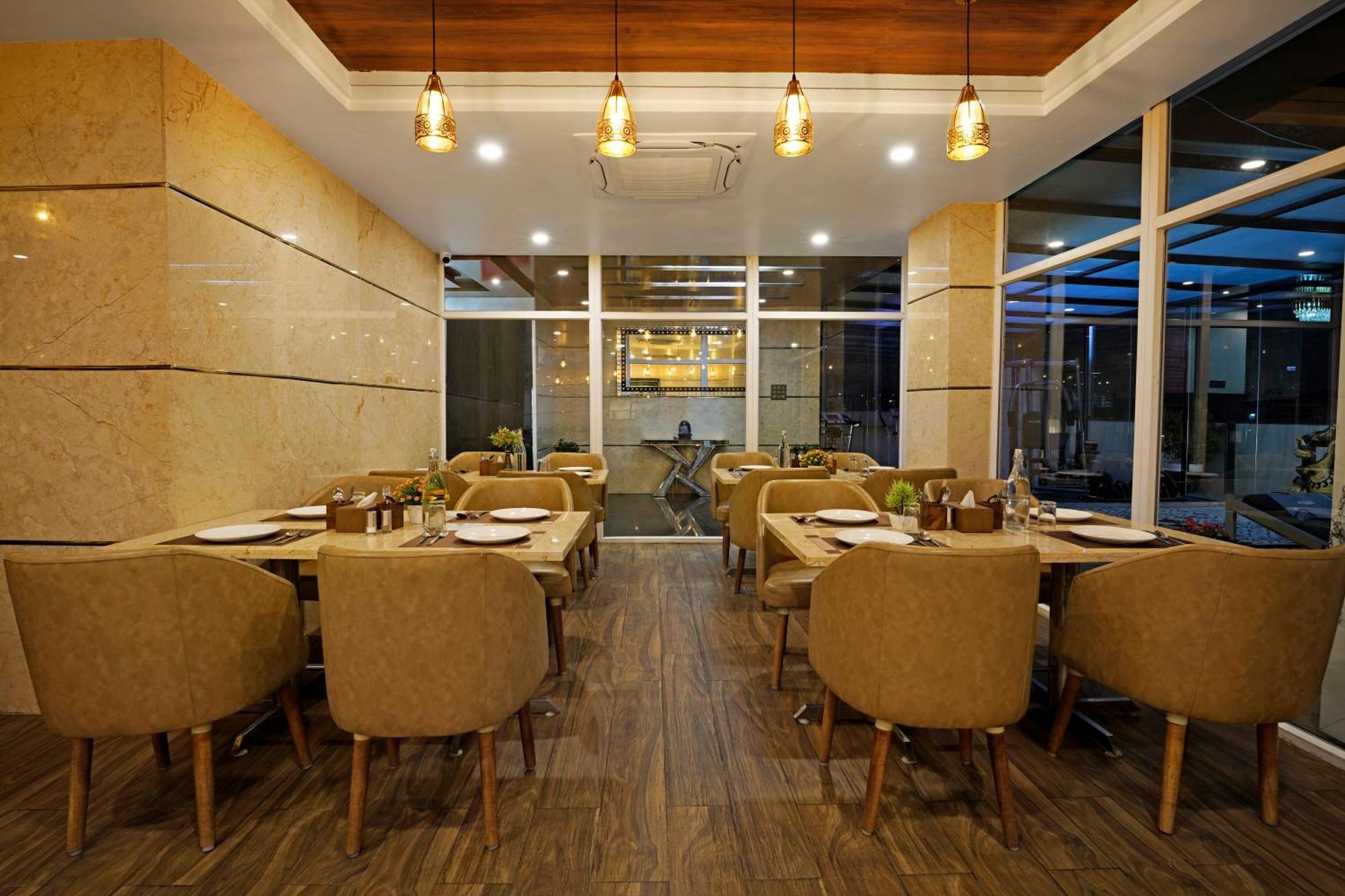 Kingston Hotel Bangalore Luaran gambar